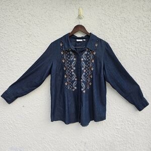 Joan Rivers embroidered cotton denim button-front shirt. 